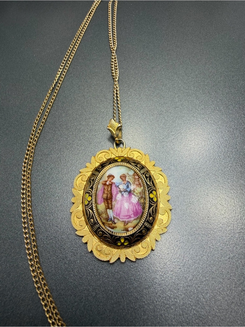 Vintage Limoges Gold and Black Vintage Pendant Necklace #15UN